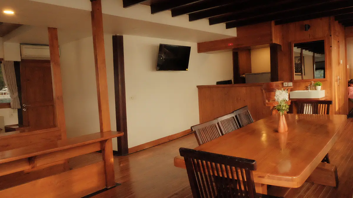 Panrita Liveaboard - Luxury Phinisi Komodo Charter 2026